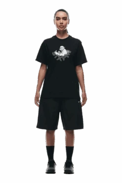 GEMS T-SHIRT BLACK(Gems T Shirt Black) -6PM CLOTHING SALE 0158 2406 6PM ECOM COLLECTION 2 LOOK 07 12349 min