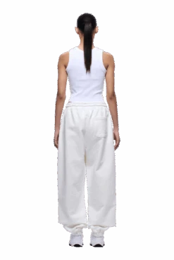 SUPER WIDE JOGGER COCONUT WHITE(Super Wide Jogger Coconut White) -6PM CLOTHING SALE 1337x2005 6PM Spring 0112 250310 6PM ECOM LOOK 08 620 min