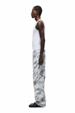 DOT CAMO CHINO PANTS(Dot Camo Chino Pants) -6PM CLOTHING SALE 1337x2005 6PM 0014 2408 6PM ECOM LOOK 18 0890 min