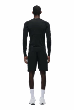 6PM SPORTS LONGSLEEVE BLACK(6pm Sports Longsleeve Black) -6PM CLOTHING SALE 1337x2005 6PM 0078 2408 6PM ECOM LOOK 06 0202 min