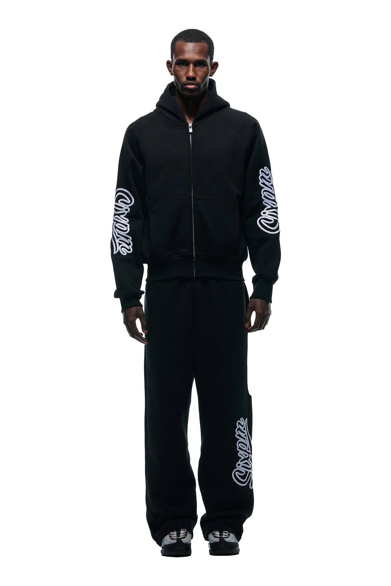 WAVE LOGO ZIP HOODIE BLACK(Zip Hoodie With Wave Logo Black) 3 WAVE LOGO ZIP HOODIE BLACK(Zip Hoodie With Wave Logo Black)