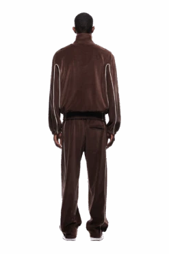 VELOURS TRACK JACKET CHOCOLATE BROWN(Velours Track Jacket Chocolate Brown) -6PM CLOTHING SALE 2005x1337 0094 240425 6PM ECOM LOOK 2 0118 min