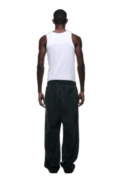 OPEN LEG JOGGER DARK EMERALD(Open Leg Jogger Dark Emerald) 12 OPEN LEG JOGGER DARK EMERALD(Open Leg Jogger Dark Emerald) -6PM CLOTHING SALE 2500x1337 6pm 0021 241004 6PM Ecom Look 35 1835 min