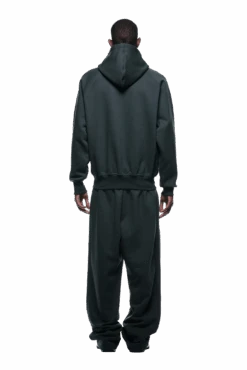 HOODIE DARK EMERALD(Hoodie Dark Emerald) -6PM CLOTHING SALE 2500x1337 6pm 0033 241004 6PM Ecom Look 33 1798 min