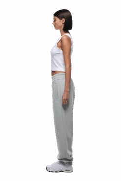 CUFF JOGGER SMOKE GREY(Cuff Jogger Smoke Grey) -6PM CLOTHING SALE 2500x1337 6pm 0043 241004 6PM Ecom Look 31 1739 min