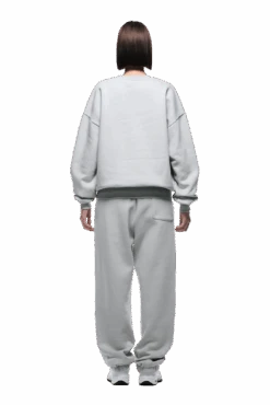 CREWNECK SMOKE GREY(Crewneck Smoke Grey) 15 CREWNECK SMOKE GREY(Crewneck Smoke Grey) -6PM CLOTHING SALE 2500x1337 6pm 0048 241004 6PM Ecom Look 30 1779 min