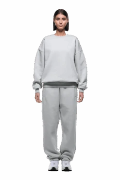 CREWNECK SMOKE GREY(Crewneck Smoke Grey) 13 CREWNECK SMOKE GREY(Crewneck Smoke Grey) -6PM CLOTHING SALE 2500x1337 6pm 0050 241004 6PM Ecom Look 30 1770 min