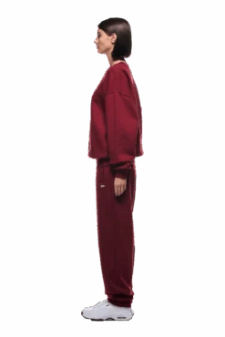 CREWNECK WINE RED(Crewneck Wine Red) -6PM CLOTHING SALE 2500x1337 6pm 0085 241004 6PM Ecom Look 24 1531 min