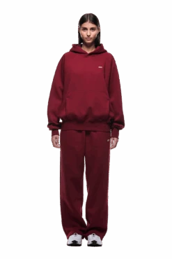 HOODIE WINE RED(Hoodie Wine Red) -6PM CLOTHING SALE 2500x1337 6pm 0104 241004 6PM Ecom Look 21 1566 min