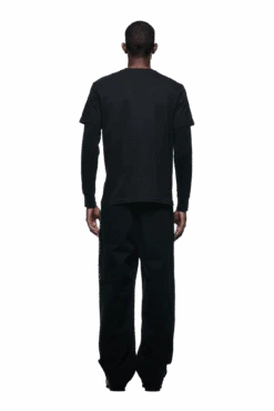 LAYERED LONGSLEEVE BLACK(Layered Longsleeve Black) -6PM CLOTHING SALE 2500x1337 6pm 0153 241004 6PM Ecom Look 13 0888 min