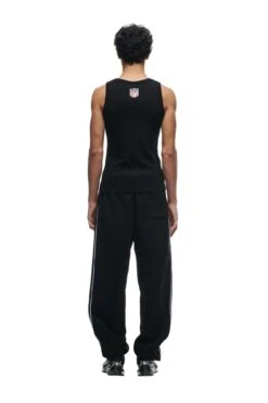 SHIELD LOGO TANKTOP(Shield Logo Tanktop) 10 SHIELD LOGO TANKTOP(Shield Logo Tanktop) -6PM CLOTHING SALE 2673x4009px 6pm NFL ECOM 0013 20231024 6PM NFL ECOM LOOK 20 1150