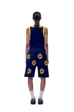 FLOWER SHORTS NAVY(Shorts Aop Navy) -6PM CLOTHING SALE 2673x4009px 6pm V2 0001s 0083 20230530 6PM ECOM Look 06 0275