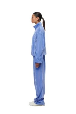 BF VELOURS TRACKJACKET PERSIAN BLUE(Bf Velours Trackjacket Persian Blue) -6PM CLOTHING SALE 2673x4009px 6pm 0096 20231109 6PM BlackFriday and Records Ecom LOOK 06 0384
