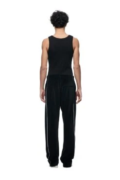BF VELOURS TRACKPANTS BLACK(Bf Velours Trackpants Black) -6PM CLOTHING SALE 2673x4009px 6pm 0100 20231109 6PM BlackFriday and Records Ecom LOOK 05 0994