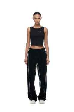 BF VELOURS TRACKPANTS BLACK(Bf Velours Trackpants Black) -6PM CLOTHING SALE 2673x4009px 6pm 0103 20231109 6PM BlackFriday and Records Ecom LOOK 05 0348
