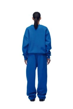 CREWNECK PRINCESS BLUE(Crewneck Princess Blue) -6PM CLOTHING SALE 2673x4009px 0075 6PM ECOM Look 62 1055