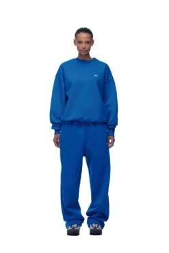 CREWNECK PRINCESS BLUE(Crewneck Princess Blue) -6PM CLOTHING SALE 2673x4009px 0077 6PM ECOM Look 62 1043