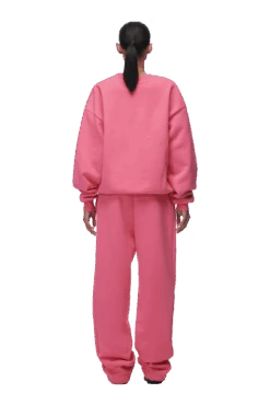 CREWNECK HOT PINK(Crewneck Hot Pink) -6PM CLOTHING SALE 2673x4009px 0093 6PM ECOM Look 56 0947 min