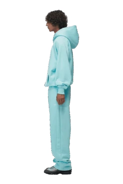 HOODIE TURQUOISE(Hoodie Turquoise) -6PM CLOTHING SALE 2673x4009px 0100 6PM ECOM Look 54 0902 min