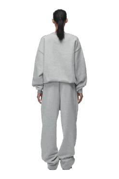 CREWNECK GREY MELANGE(Crewneck Grey Melange) 15 CREWNECK GREY MELANGE(Crewneck Grey Melange) -6PM CLOTHING SALE 2673x4009px 0153 6PM ECOM Look 36 0636 min