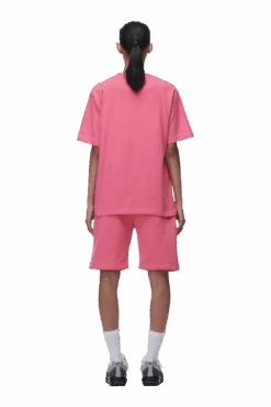 T-SHIRT HOT PINK(T Shirt Hot Pink) -6PM CLOTHING SALE 2673x4009px 0231 6PM ECOM Look 10 0212 min