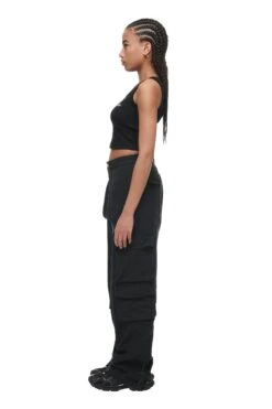 CARGO PANTS BLACK(Cargo Pants Black) -6PM CLOTHING SALE 6PM ABOUT YOU Look 03 Female ECOM 0978 30b70246 2cee 4248 829f 7a728582e15d