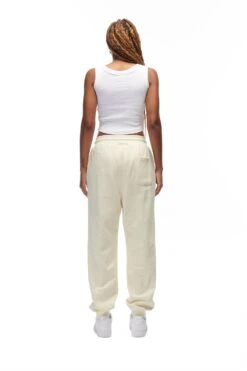 LOGO JOGGER CREAM(Logo Jogger Cream) 13 LOGO JOGGER CREAM(Logo Jogger Cream) -6PM CLOTHING SALE 6PM vVERTABRAE Look 02 Sweatpant Female beige 0096